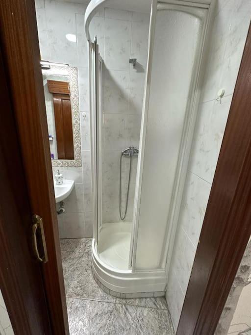 Economico Piso En Madrid Centro公寓 外观 照片